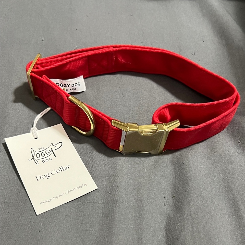 NWT. The Foggy Dog Vibrant Red Collar Large Dog Size